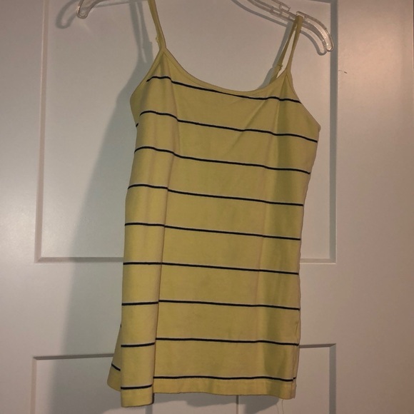 yellow gap tank top - Picture 1 of 3